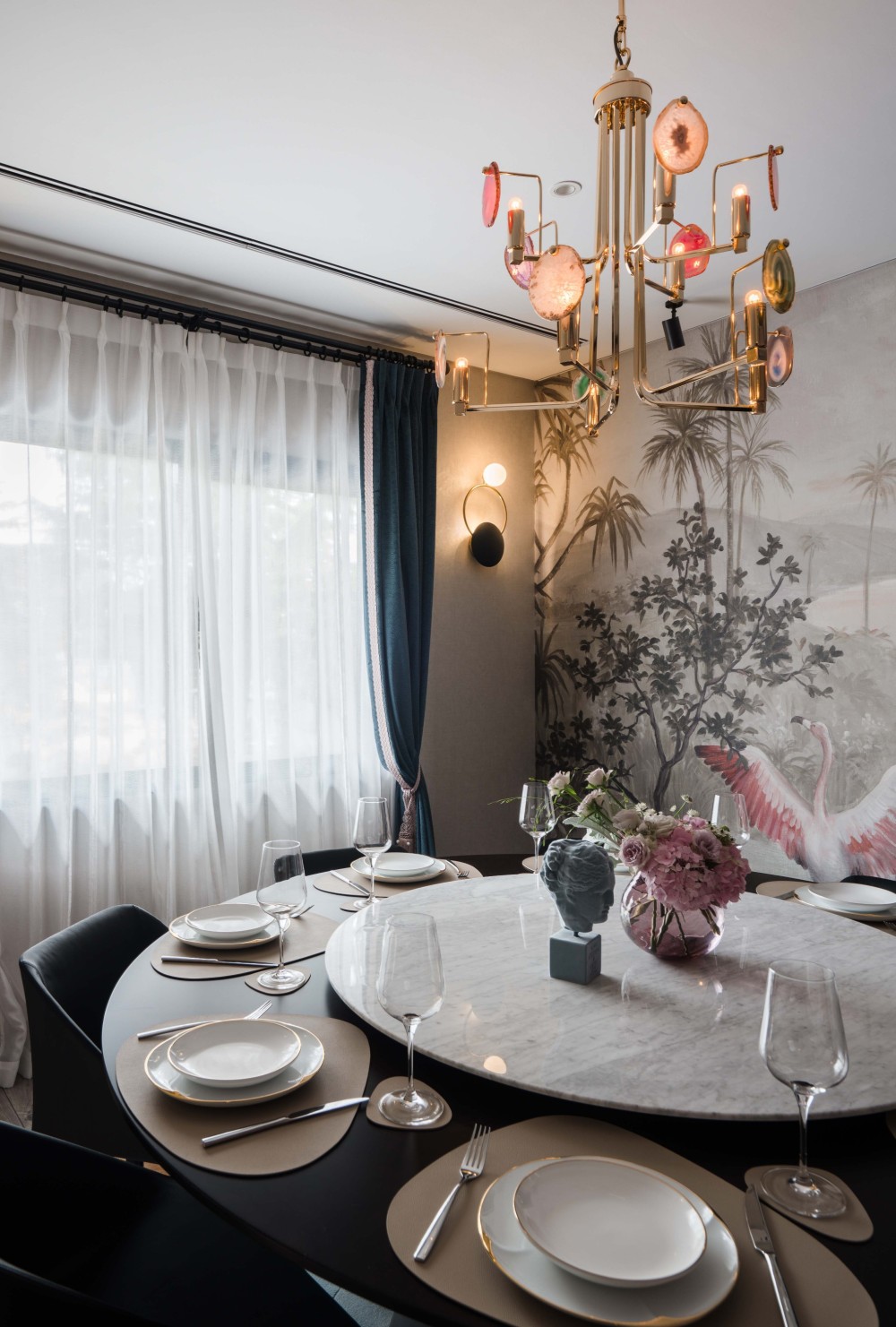 歐式古典混搭風格室內家裝案例效果圖-餐廳 歐式古典混搭風格室內家裝案例效果圖-餐廳