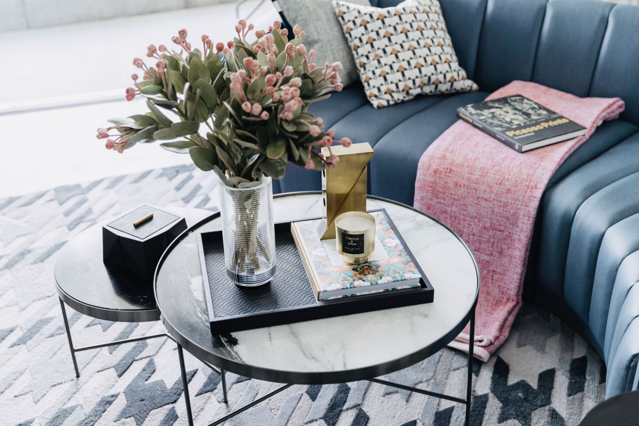 現(xiàn)代輕奢風(fēng)格室內(nèi)設(shè)計(jì)家裝案例-客廳茶幾 現(xiàn)代輕奢風(fēng)格室內(nèi)設(shè)計(jì)家裝案例-客廳茶幾