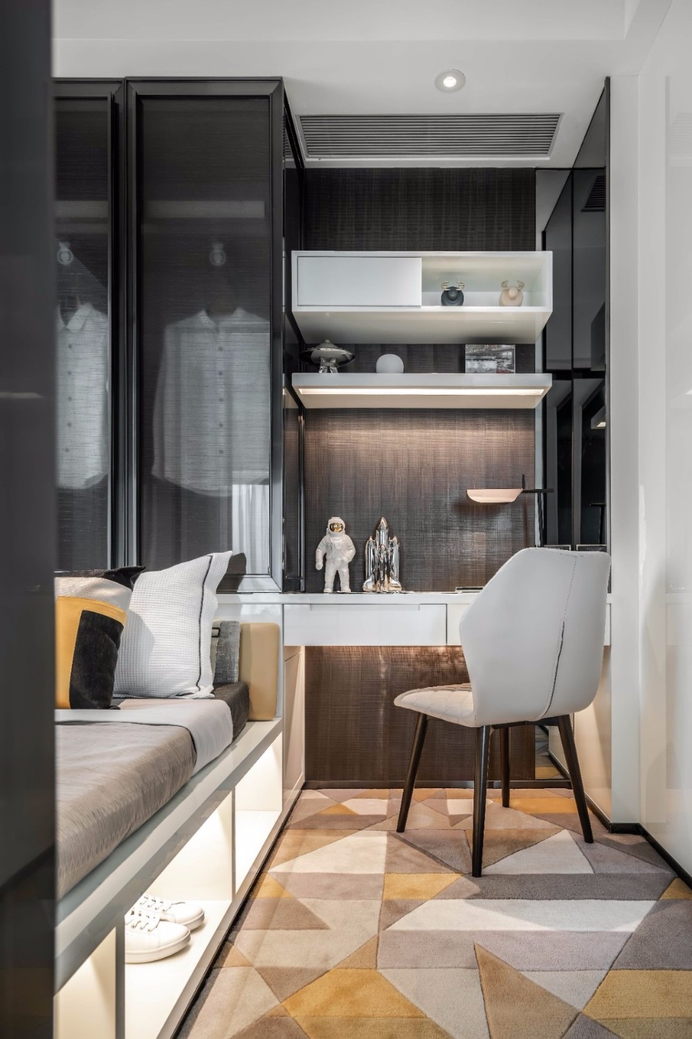 現代簡約風格室內設計家裝案例-次臥書桌 現代簡約風格室內設計家裝案例-次臥書桌