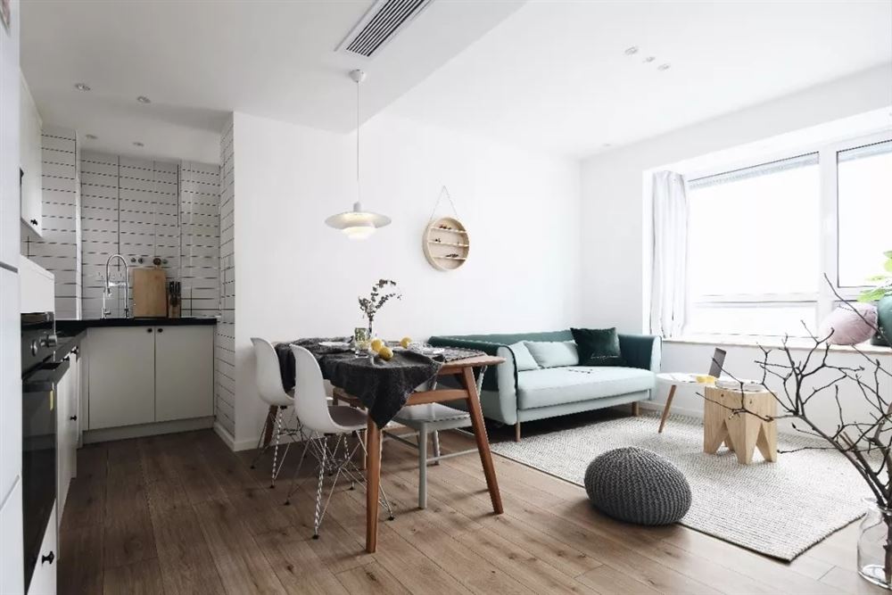 江門市翠鳴苑北歐風(fēng)格三居室裝修案例