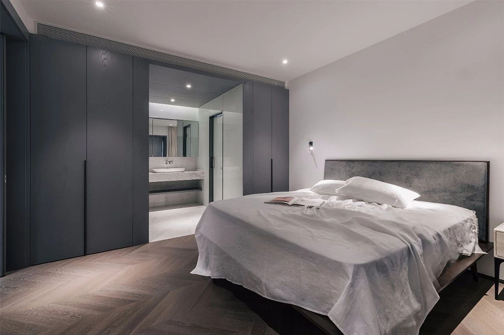 南寧天譽(yù)城三居130平米現(xiàn)代前衛(wèi)風(fēng)格室內(nèi)裝修案例-主臥 南寧天譽(yù)城三居130平米現(xiàn)代前衛(wèi)風(fēng)格室內(nèi)裝修案例-主臥