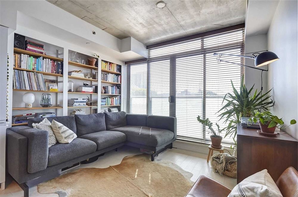 惠州市花樣年別樣城現代簡約風格三居室裝修案例