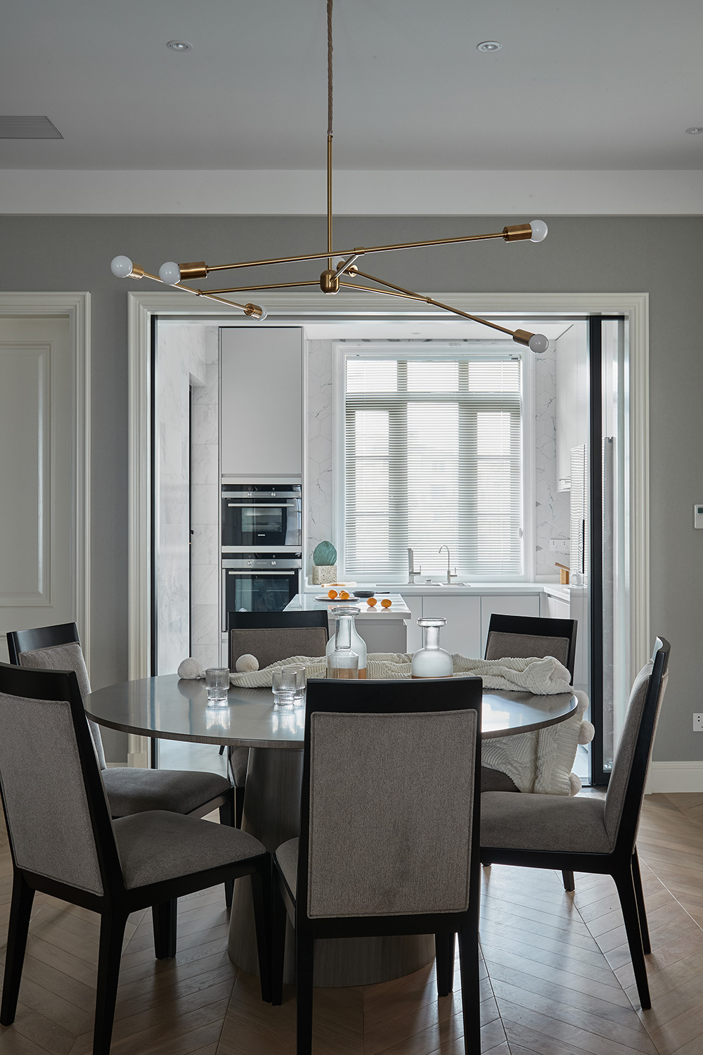 在起風的季節心理向往著柔軟的裝飾設計，平凡地過著舒心的生活-餐廳