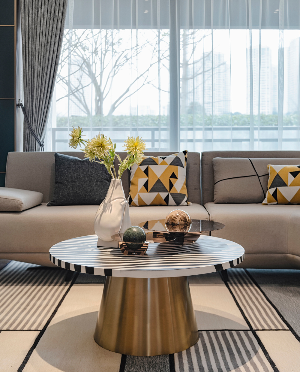 簡約輕奢風(fēng)格室內(nèi)設(shè)計(jì)家裝案例-客廳沙發(fā) 簡約輕奢風(fēng)格室內(nèi)設(shè)計(jì)家裝案例-客廳沙發(fā)