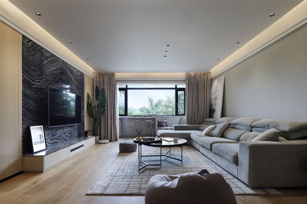 佛山市保利中央公園現(xiàn)代風(fēng)格三居室裝修案例