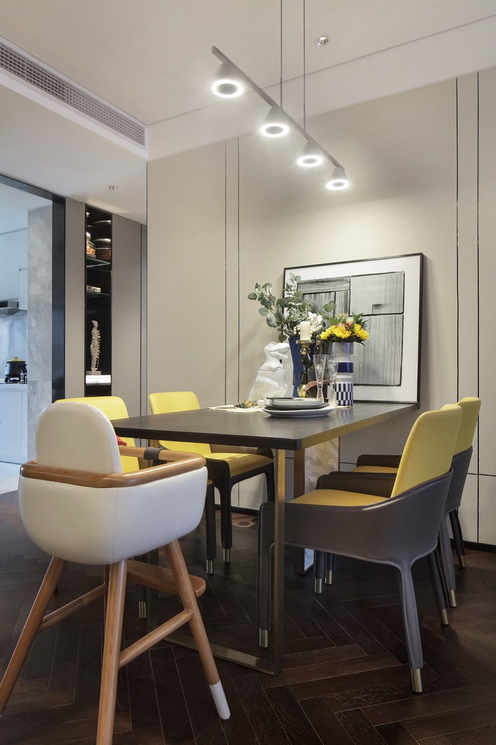 現(xiàn)代輕奢風(fēng)格室內(nèi)家裝案例效果圖-餐廳 現(xiàn)代輕奢風(fēng)格室內(nèi)家裝案例效果圖-餐廳