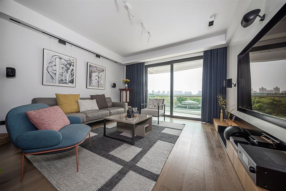 江門市匯銀江南富灣現(xiàn)代簡約風(fēng)格三居室裝修案例