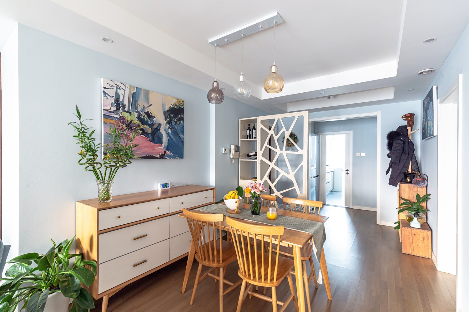 裝修案例現(xiàn)代簡約風(fēng)格室內(nèi)裝修效果圖-餐廳 裝修案例現(xiàn)代簡約風(fēng)格室內(nèi)裝修效果圖-餐廳