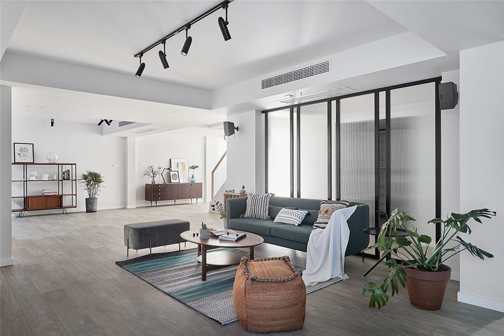 南寧市綠城春江明月北歐風格別墅裝修案例