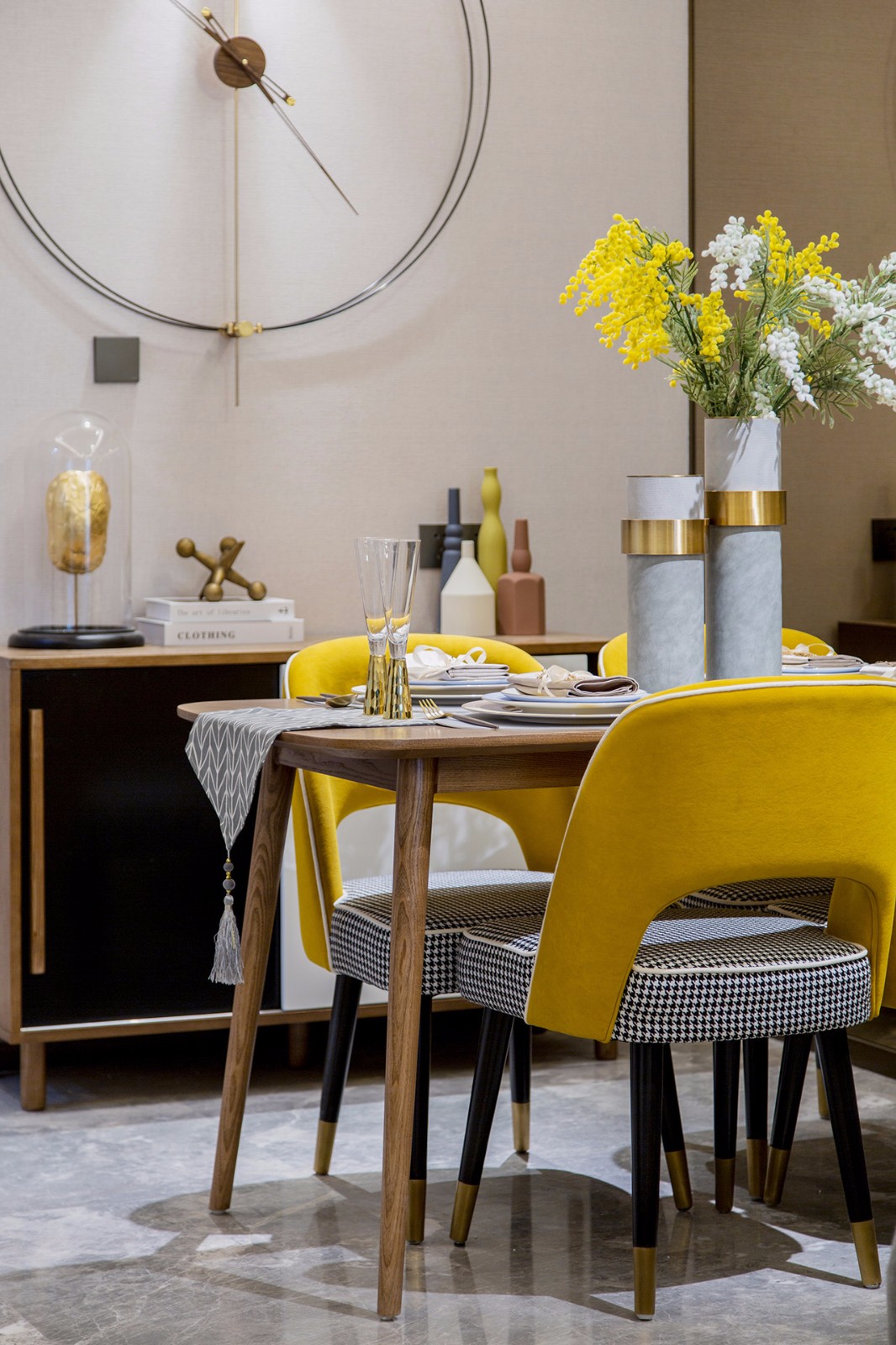 輕奢風格家裝設計室內裝修效果圖-餐廳 輕奢風格家裝設計室內裝修效果圖-餐廳