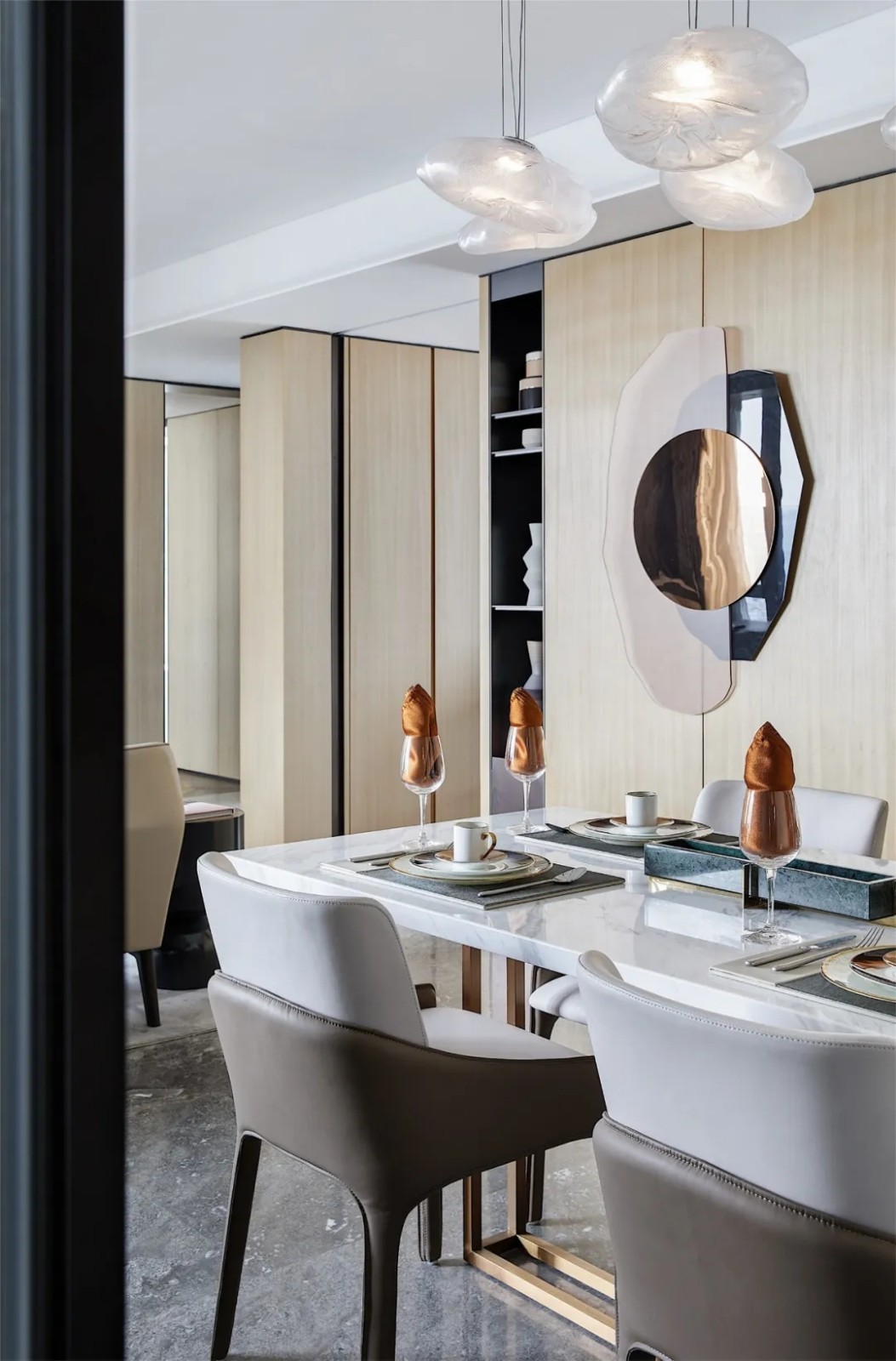 現代輕奢風格室內設計家裝案例-餐廳 現代輕奢風格室內設計家裝案例-餐廳