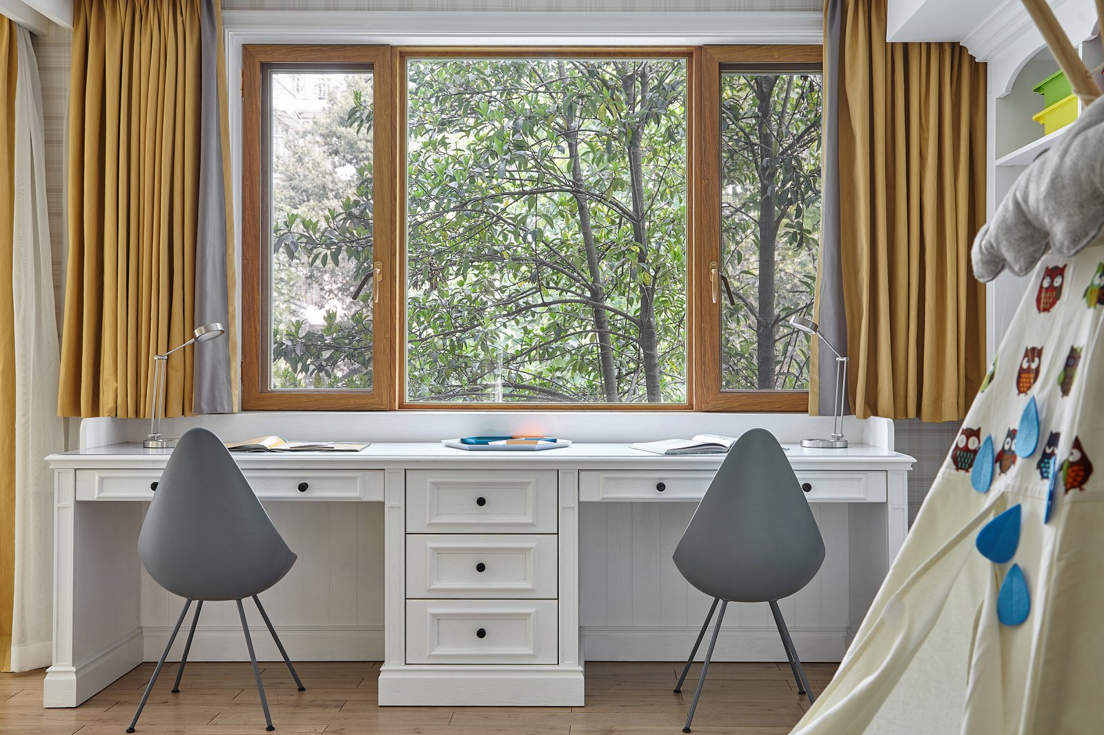 簡(jiǎn)歐輕奢風(fēng)格家裝設(shè)計(jì)室內(nèi)裝修效果圖-兒童房書桌 簡(jiǎn)歐輕奢風(fēng)格家裝設(shè)計(jì)室內(nèi)裝修效果圖-兒童房書桌