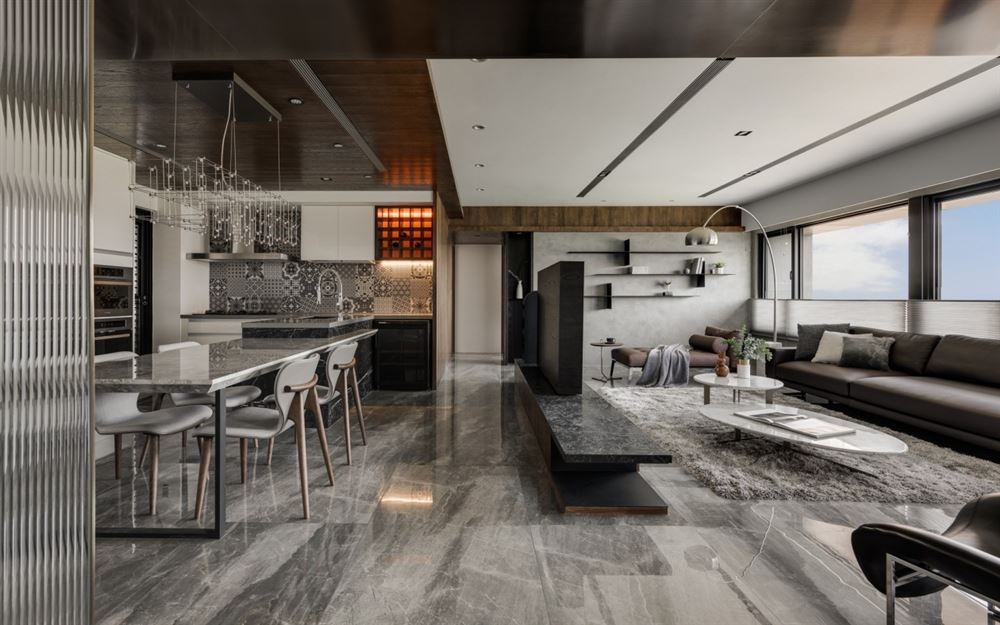 佛山市鵬瑞·三龍灣1號(hào)輕奢風(fēng)格四居室裝修案例