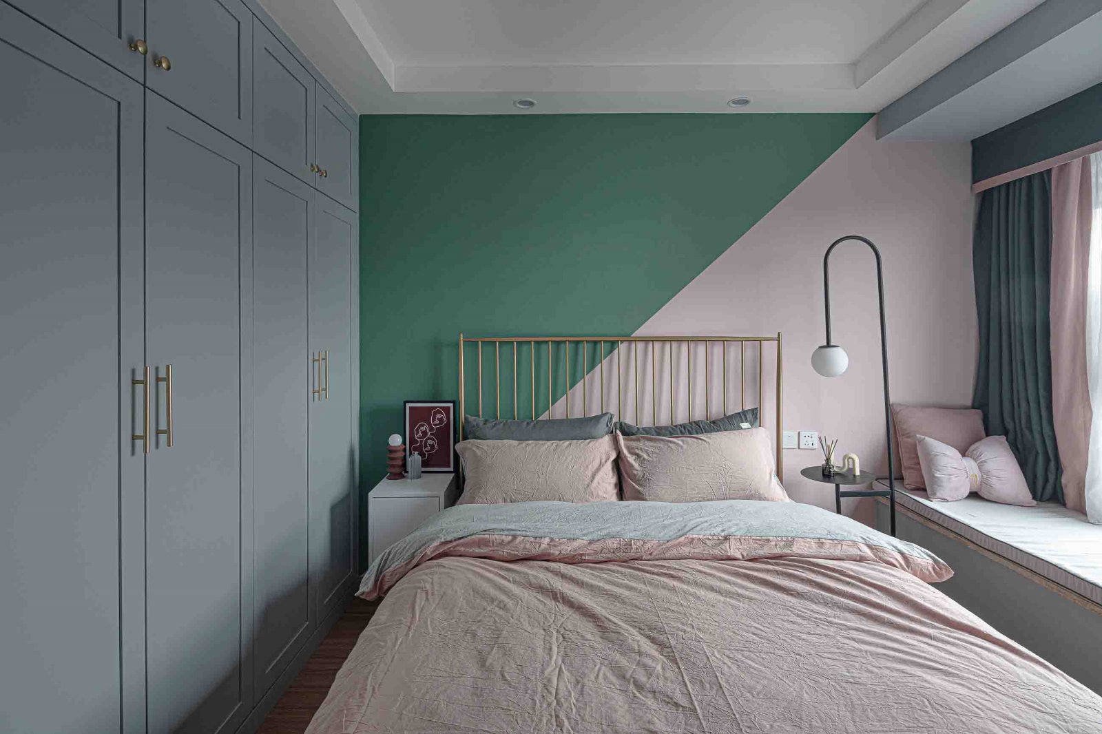 裝修案例現代輕奢風格室內裝修效果圖-主臥 裝修案例現代輕奢風格室內裝修效果圖-主臥