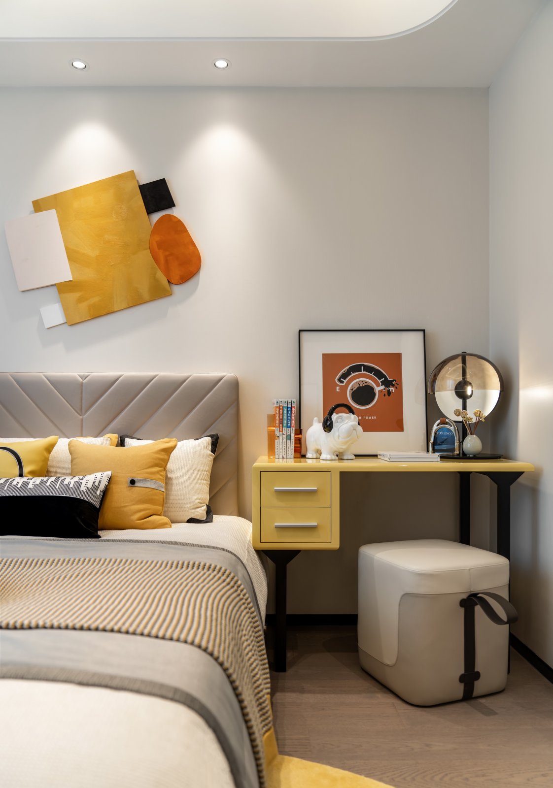 輕奢風(fēng)格室內(nèi)設(shè)計(jì)家裝案例-臥室 輕奢風(fēng)格室內(nèi)設(shè)計(jì)家裝案例-臥室