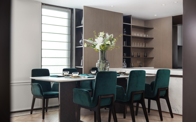 法式輕奢風(fēng)格室內(nèi)設(shè)計家裝案例-餐廳 法式輕奢風(fēng)格室內(nèi)設(shè)計家裝案例-餐廳