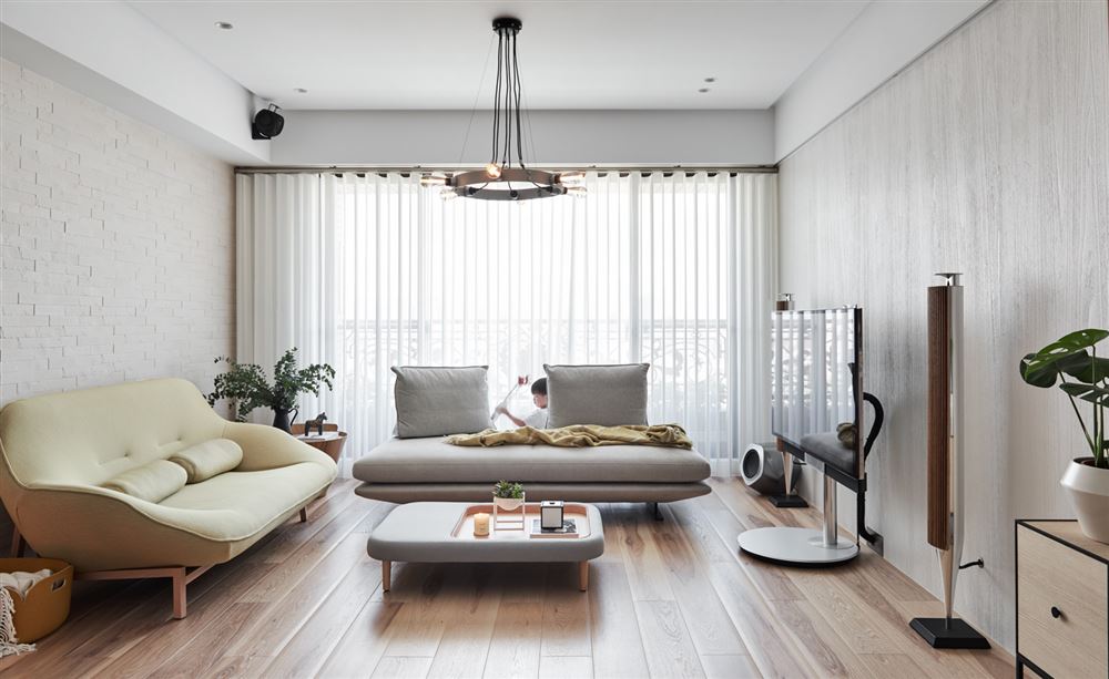 佛山市綠地熙江廣場北歐風格三居室裝修案例