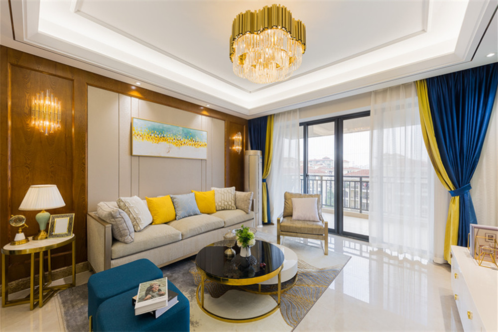 ?？谑续P翔山莊輕奢風格三居室裝修案例