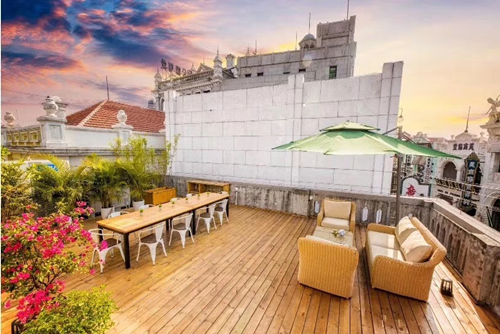 海口市南國(guó)威尼斯城別墅現(xiàn)代風(fēng)格辦公空間裝修案例