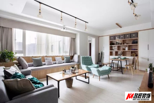 江門市春曉園現(xiàn)代簡約風格三居室裝修案例